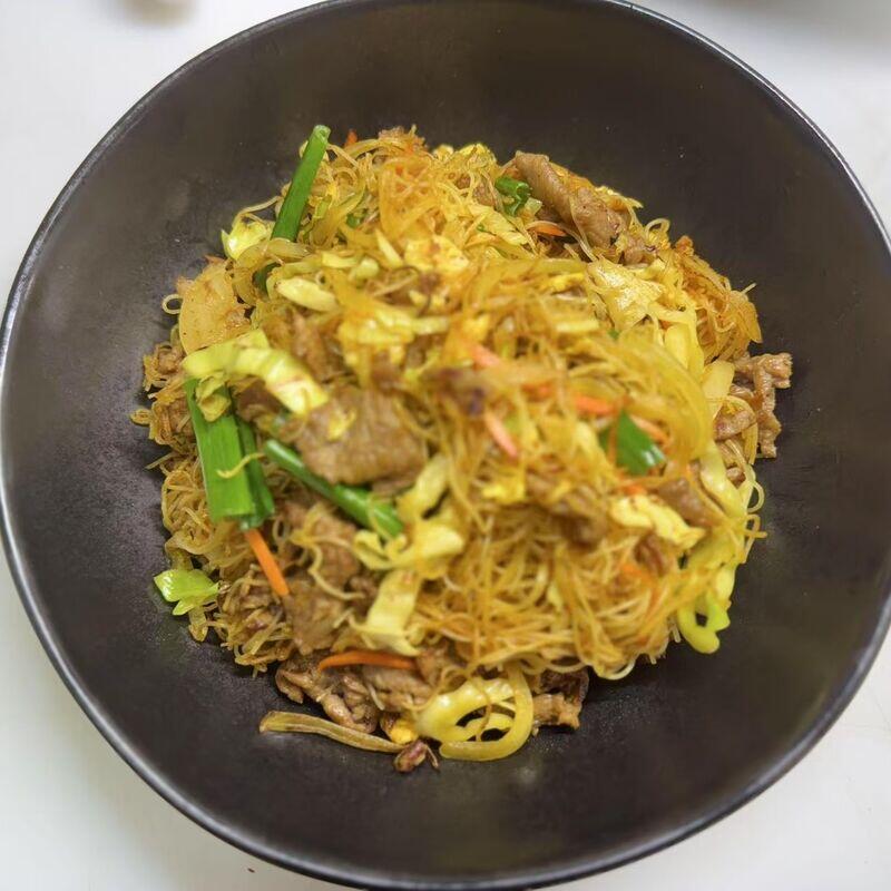 Singapore Rice Noodle/ Beef